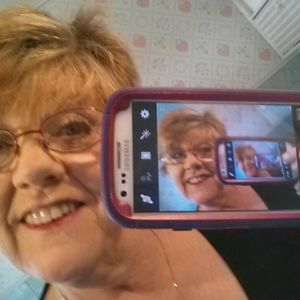 Meet your Posher, Joy